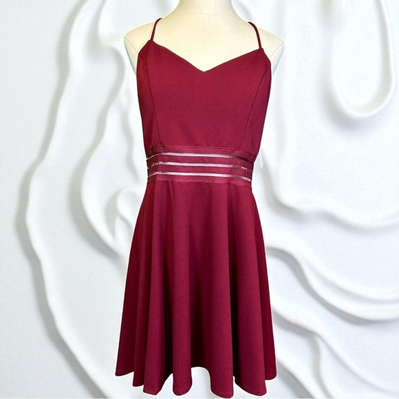 NWT City Studios Juniors ‘Illusion Fit and Flare Lace-Back Mini Dress’ in Ruby - Picture 3 of 15